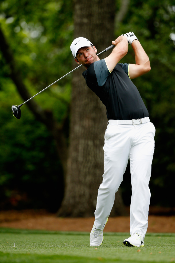 AUGUSTA, GA - APRIL 12:  Paul Casey of England hits his tee shot on the second hole during the final round of the 2015 Masters Tournament at Augusta National Golf Club on April 12, 2015 in Augusta, Georgia.  (Photo by Ezra Shaw/Getty Images)