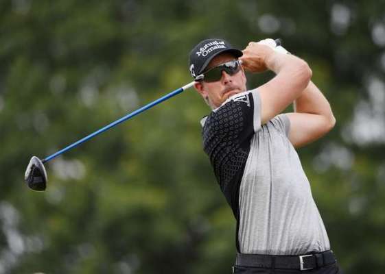 Stenson soars into Deutsche Bank lead