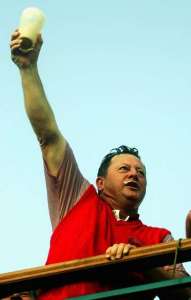 Boozy Woosy: European team captain Ian Woosnam celebrates by downing a pint of Guinnessin the clubhouse balcony in 2006 (Photo by Getty Images)